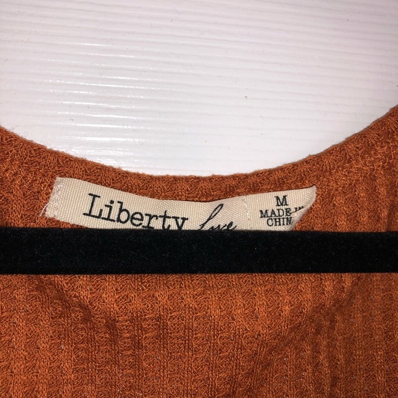 Solid top with patterned sleeves🧡Rust🧡 - Picture 4 of 4